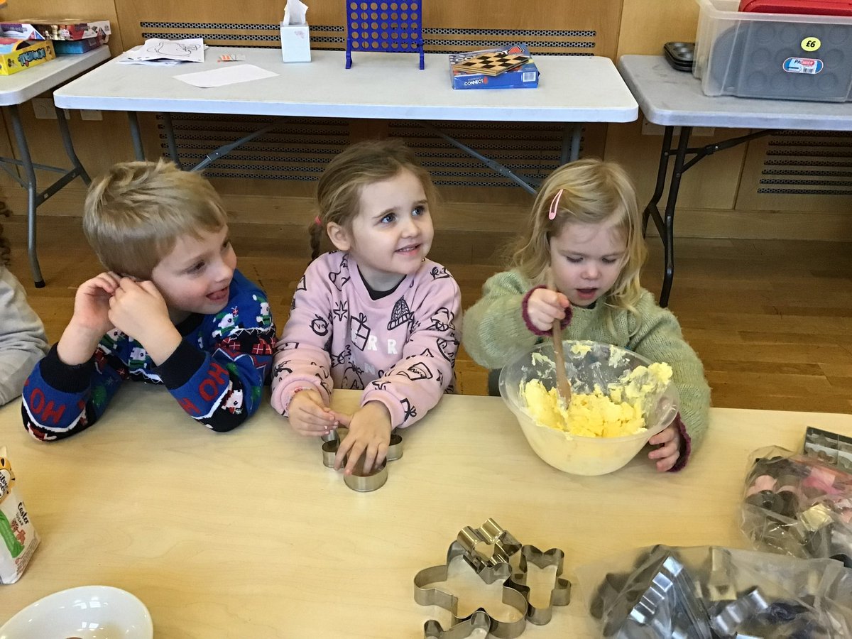 KSAHolidayClub's tweet photo. Whilst the majority of #HolidayClub had fun at LaserQuest, those back at base invited some of the Nursery children to join them to make festive biscuits. #FunWithFriends #ChristmasIsComing https://t.co/0SS3vXzhtS