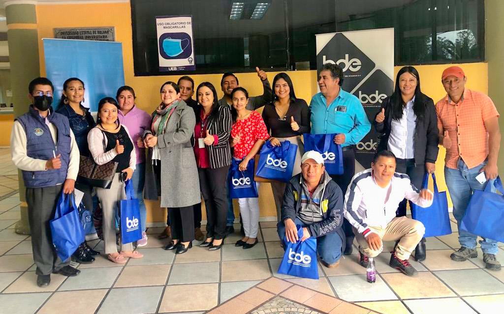 BDEcuadorBP's tweet photo. ✅#BDE FORTALECE GESTIÓN DE GADS PARROQUIALES EN EL CENTRO DEL PAÍS 

Con la presencia de más de 130 GADP de las provincias de #Bolivar #Cotopaxi #Chimborazo #Tungurahua y #Pastaza se efectuaron talleres de Asistencia Técnica sobre finanzas públicas, proyectos y marco legal. https://t.co/cHfw0sPMPn