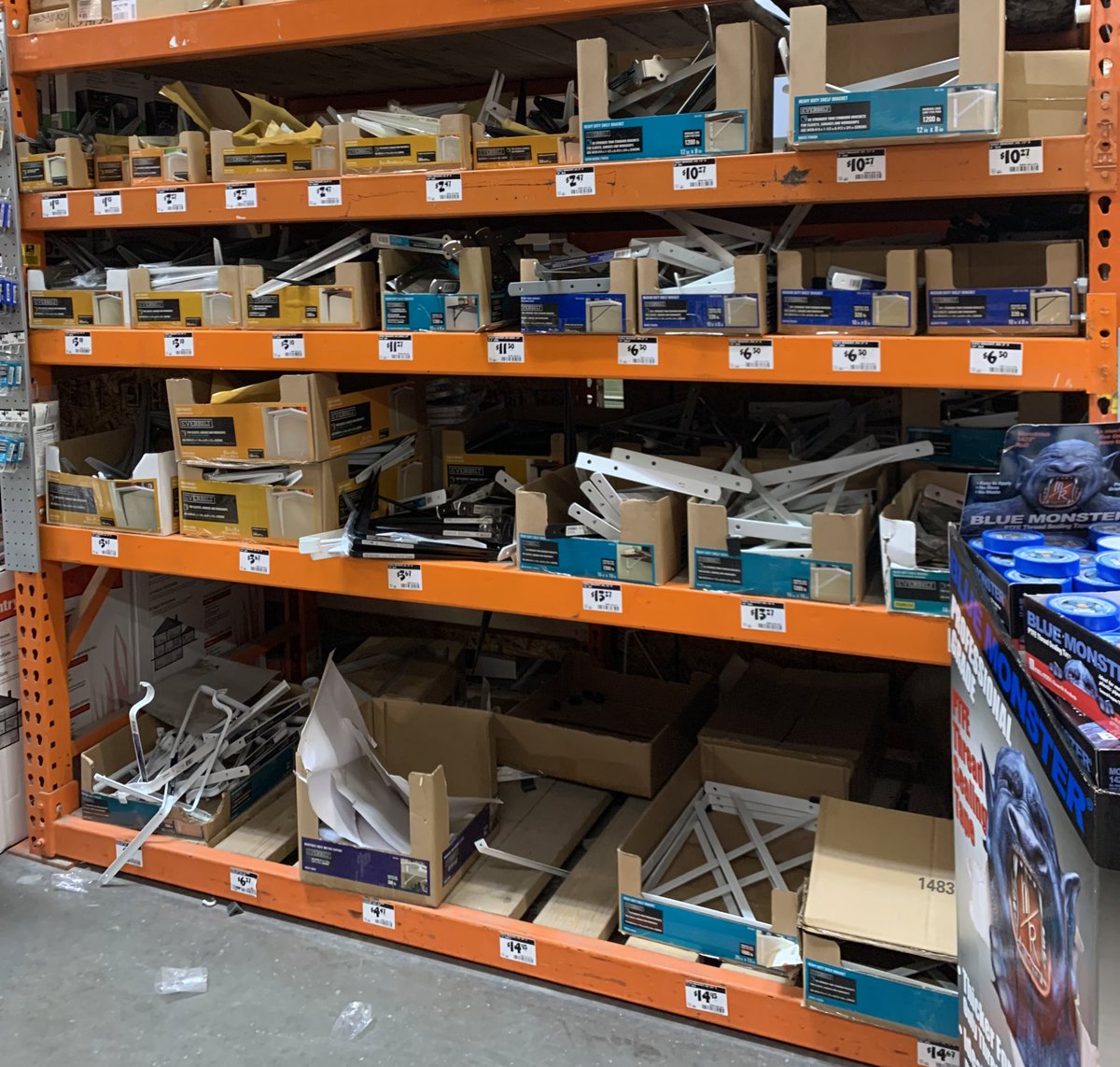 Emiliacast0622's tweet photo. Before and afters come with a homer✨🧡 #homer #homedepot1009 #pacnorthproud https://t.co/gQDEvEaxVQ