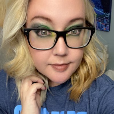 punky_breester's tweet photo. #NewProfilePic https://t.co/l50nMbYTi2