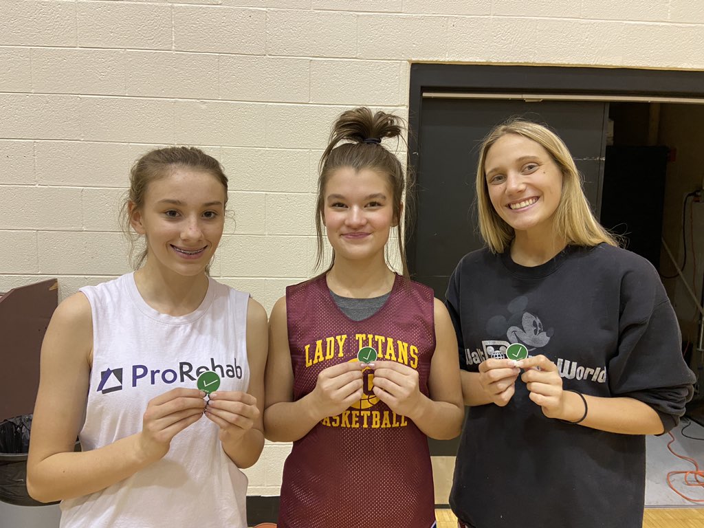 Shoutout to Brylie Kern, Lilly Bush, and Makenna Turner for earning verified teammate status today! #buildinggreen @Lead_Em_Up 💰