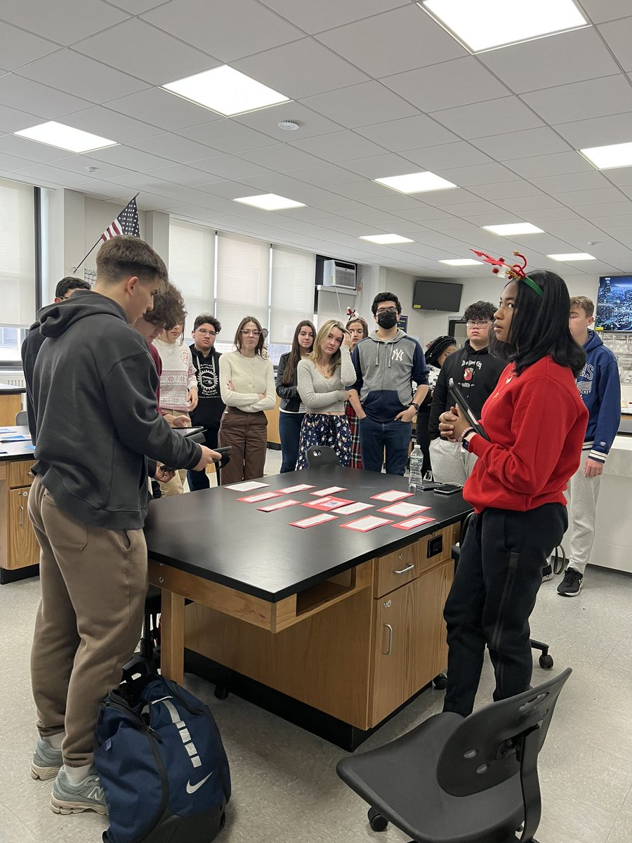KrishPsych's tweet photo. Dr. K’s MI students engaging in poster presentations on research completed on Gram positive and negative bacteria snd the disease caused, its pathophysiology, diagnosis, and treatment. They loved the experience, they learned about the group process and its challenges. https://t.co/5tM8YH8qVM
