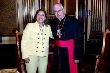 Al ver esta alianza entre representantes de la jerarquía católica y un presidente impuesto tras un golpe de Estado, no hago más que recordar que es la misma fórmula y guión que siempre siguieron los torpes en Nicaragua. Hoy, este binomio lleva más de 25 fallecidos en el Perú.