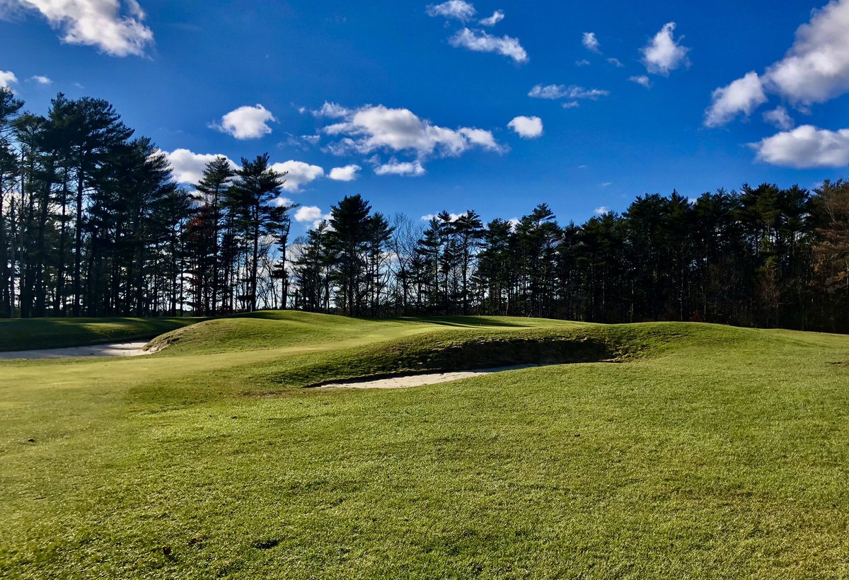 __caino's tweet photo. December golf in Massachusetts 🥶 https://t.co/AFGIUoDQq0