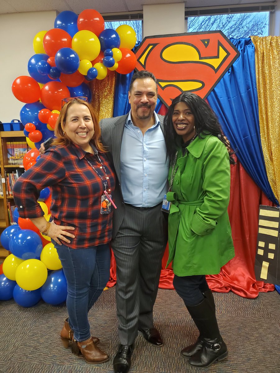 Flowers1ta's tweet photo. Thank you Mr. Angel Rico, for all your dedication, your acceptance, love, and all those little details that made you unique, you are a Superheroe to many of us, had made such a great impact in many. #Retirement #IISD #LeeLions #Wewillmissyou #enjoyyourself #29yearsofservice https://t.co/xAwJHqIgaM