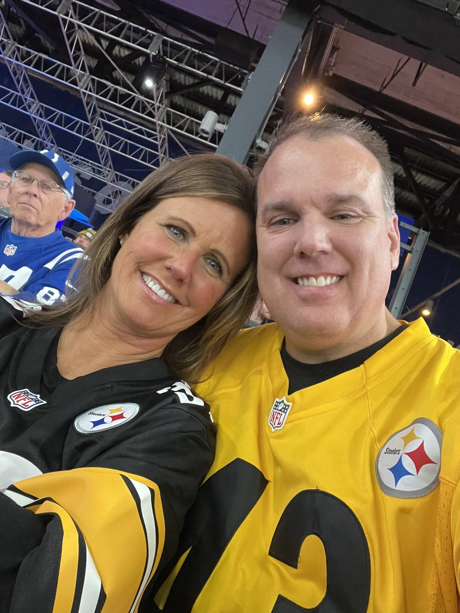 I absolutely love LOVING you.  Happy 29 years.  ❤️😘
<a href="/Mama_Speid/">Kelly</a>