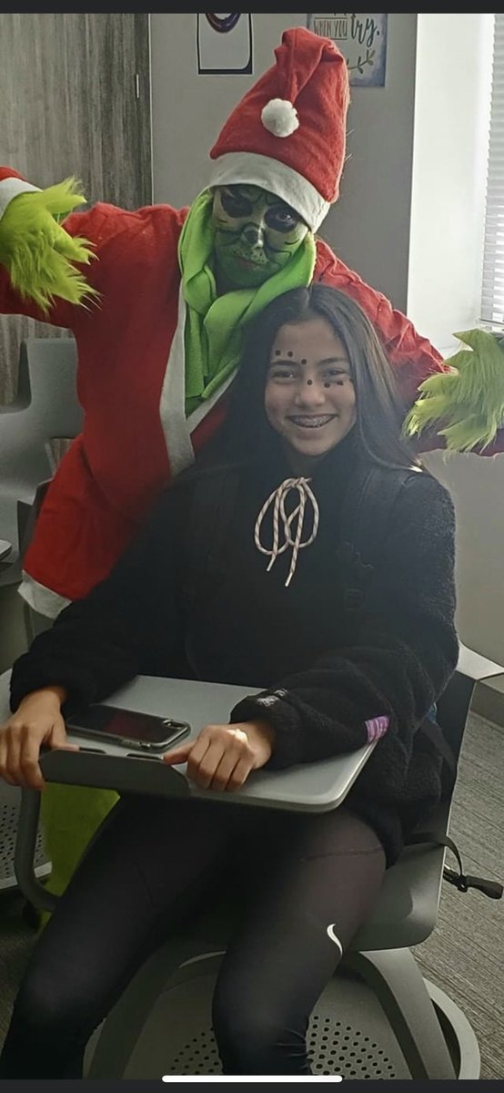 judspri's tweet photo. #Camilafofila that one time your own personal #Grinch visited you in health class… 🤣 #Christmas2019 @CamilaSpriggs https://t.co/7fnLwxASMr