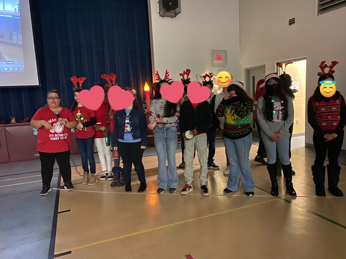 Mrs_FernGivney's tweet photo. Our Christmas Open House was a HUGE SUCCESS!! Thank you to our AMAZING Catholic School Council @McGivneyDPCDSB, the K of C, staff members, our awesome YFAs, and of course, our incredible McGivney community for a very enjoyable evening of Christmas cheer and fun🙏🏽#McGivneyKnights https://t.co/sOeAtmmQ3P