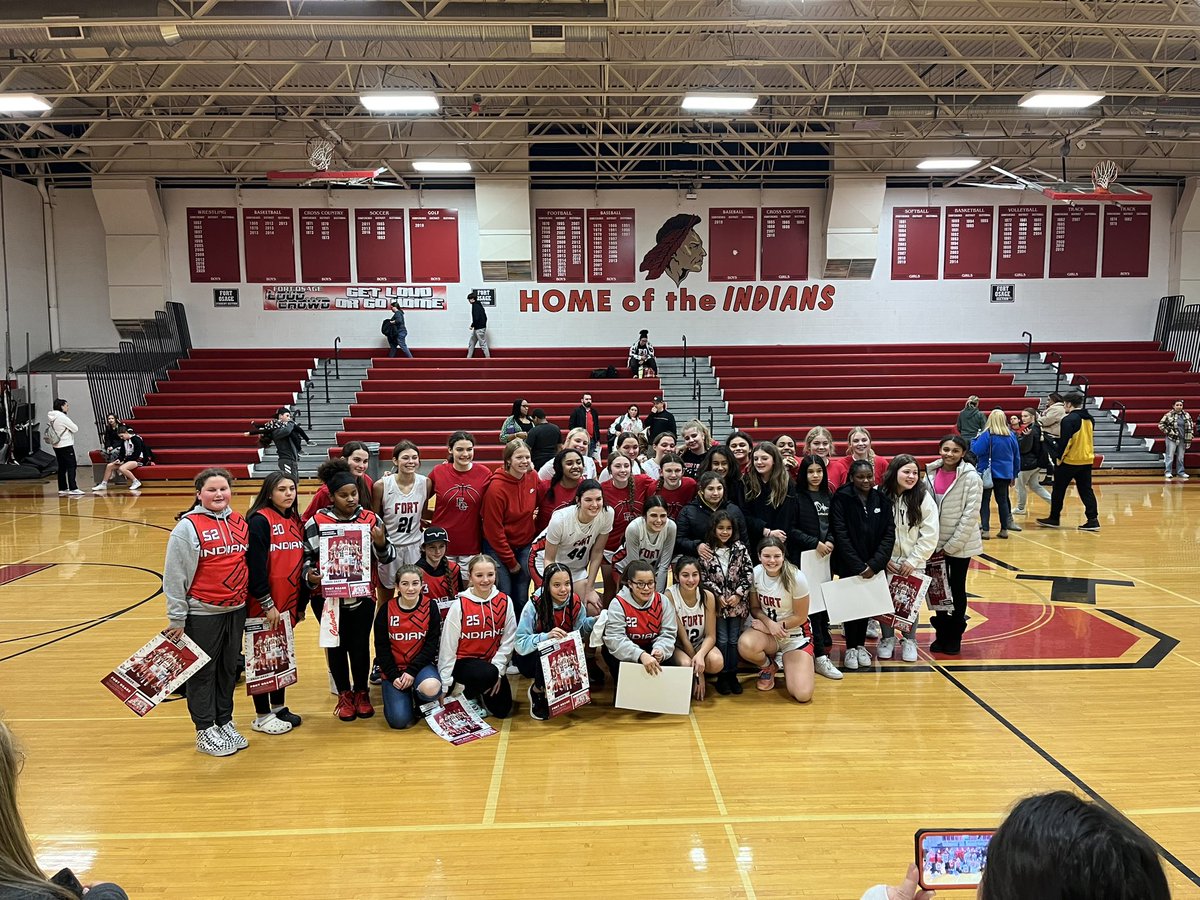 boonetyler's tweet photo. Big thanks to @FO_wbb for hosting the 6th Grade Lady #Indians tonight. These coaches are leading the way by example and setting the bar high! #W #FOHS @CoachLewisFOWBB @coachcassFOWBB https://t.co/1lj0Sf90C4