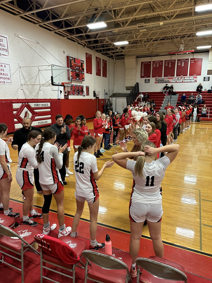 boonetyler's tweet photo. Big thanks to @FO_wbb for hosting the 6th Grade Lady #Indians tonight. These coaches are leading the way by example and setting the bar high! #W #FOHS @CoachLewisFOWBB @coachcassFOWBB https://t.co/1lj0Sf90C4