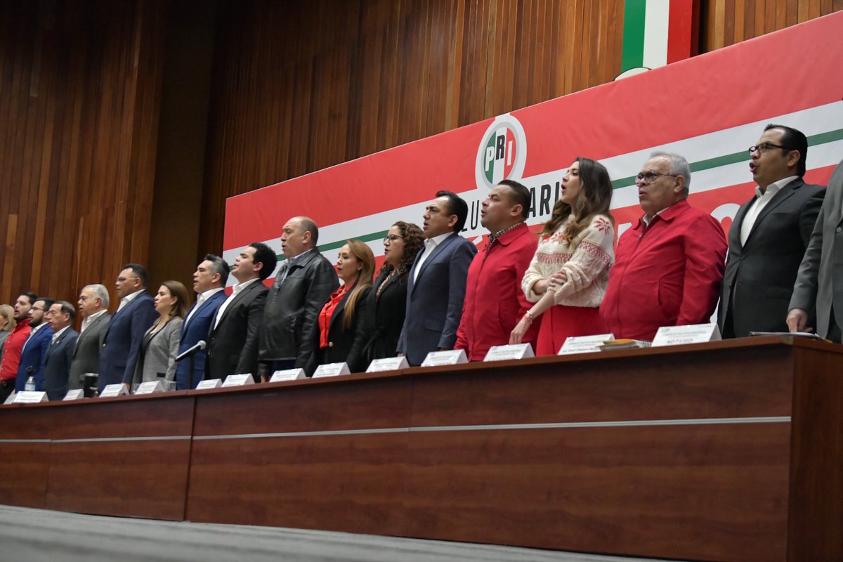 alitomorenoc's tweet photo. Con 458 votos a favor y 0 en contra, se aprueban las diversas disposiciones para adecuar nuestro marco normativo para armonizarlos con el marco jurídico electoral y para el fortalecimiento de la organización de nuestro Partido. ¡El PRI se fortalece ante los grandes retos! https://t.co/uwNoZj8r9r