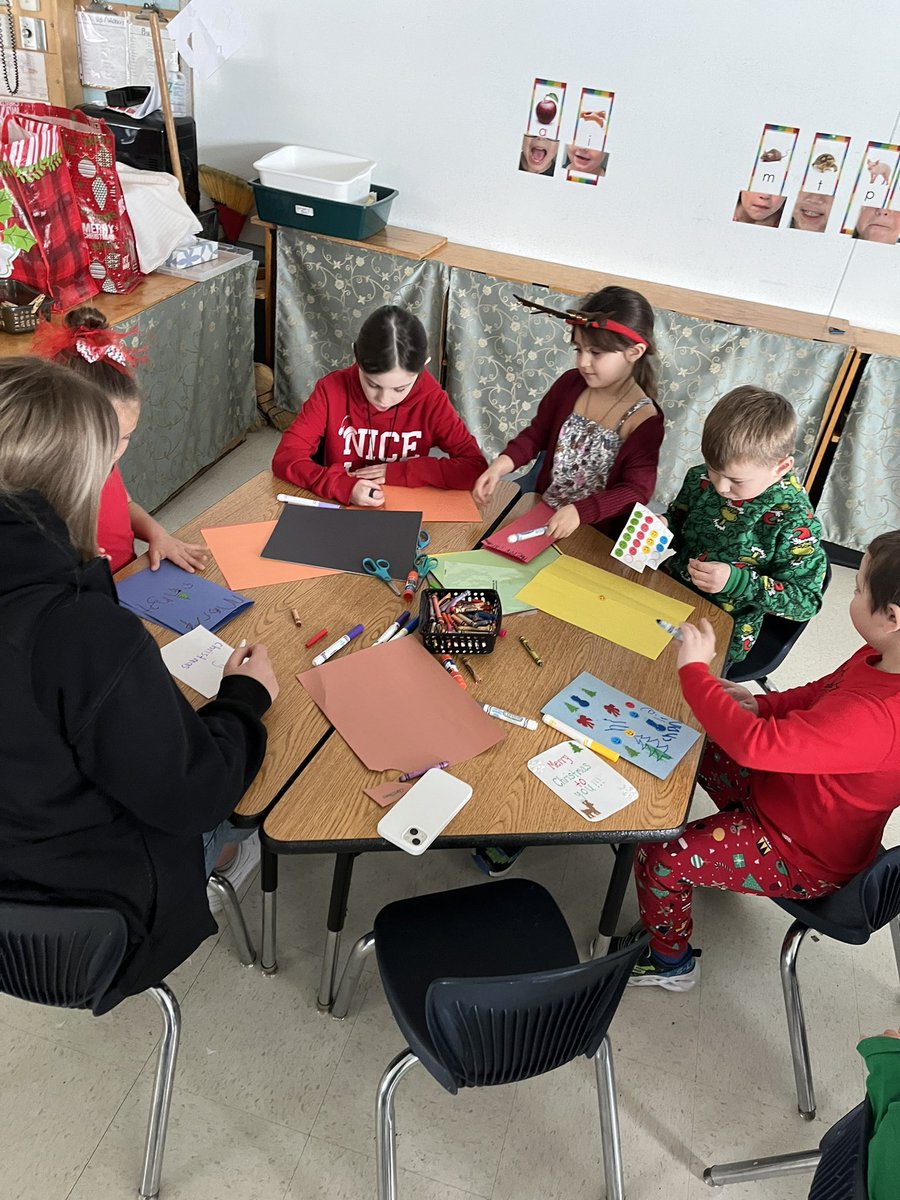 Thanks <a href="/StTSecondary/">St. Theresa Catholic Secondary School</a> for spending time with the Kinder 1/2 class making Christmas cards! The kids loved every minute of it! <a href="/alcdsb_rosa/">Holy Rosary CS</a> <a href="/terpstra123/">Annemieke Terpstra</a> <a href="/HealeyHeather/">Heather Healey</a> #togetherisbetter #Christmas #leadership