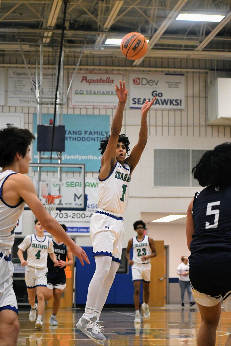 The Seahawks take care of business, they move to 5-2 on the season with a 64-57 win over W&amp;L.
<a href="/SeahawkSports/">South Lakes Athletics & Activities</a> 
<a href="/SeahawkBoosters/">South Lakes Boosters Club, Inc.</a> 
<a href="/SLSeahawksBball/">South Lakes Boys Basketball</a>