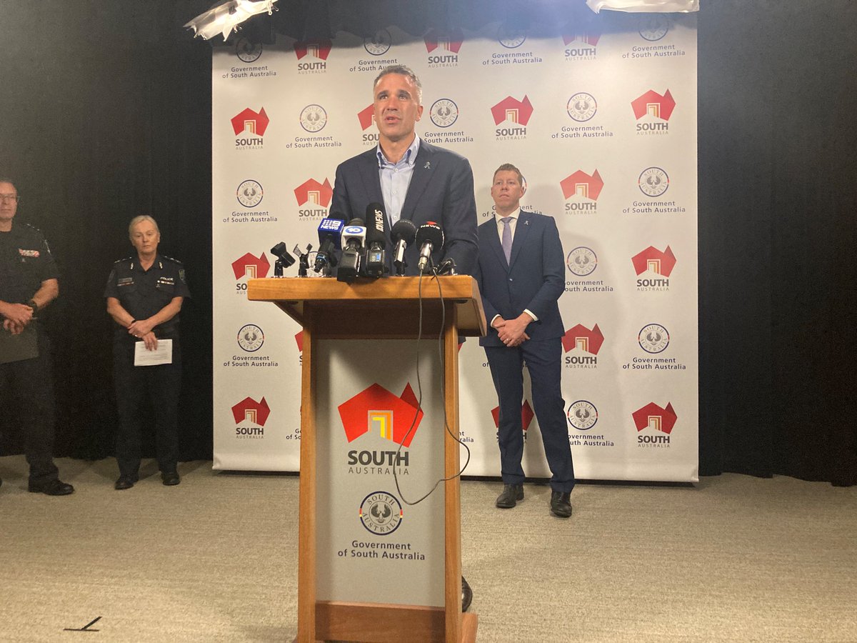 Boating, fishing and swimming banned on the River Murray from the border to Wellington. Only permitted to undertake a rescue, access supplies, work or property. <a href="/7NewsAdelaide/">7NEWS Adelaide</a> #7NEWS