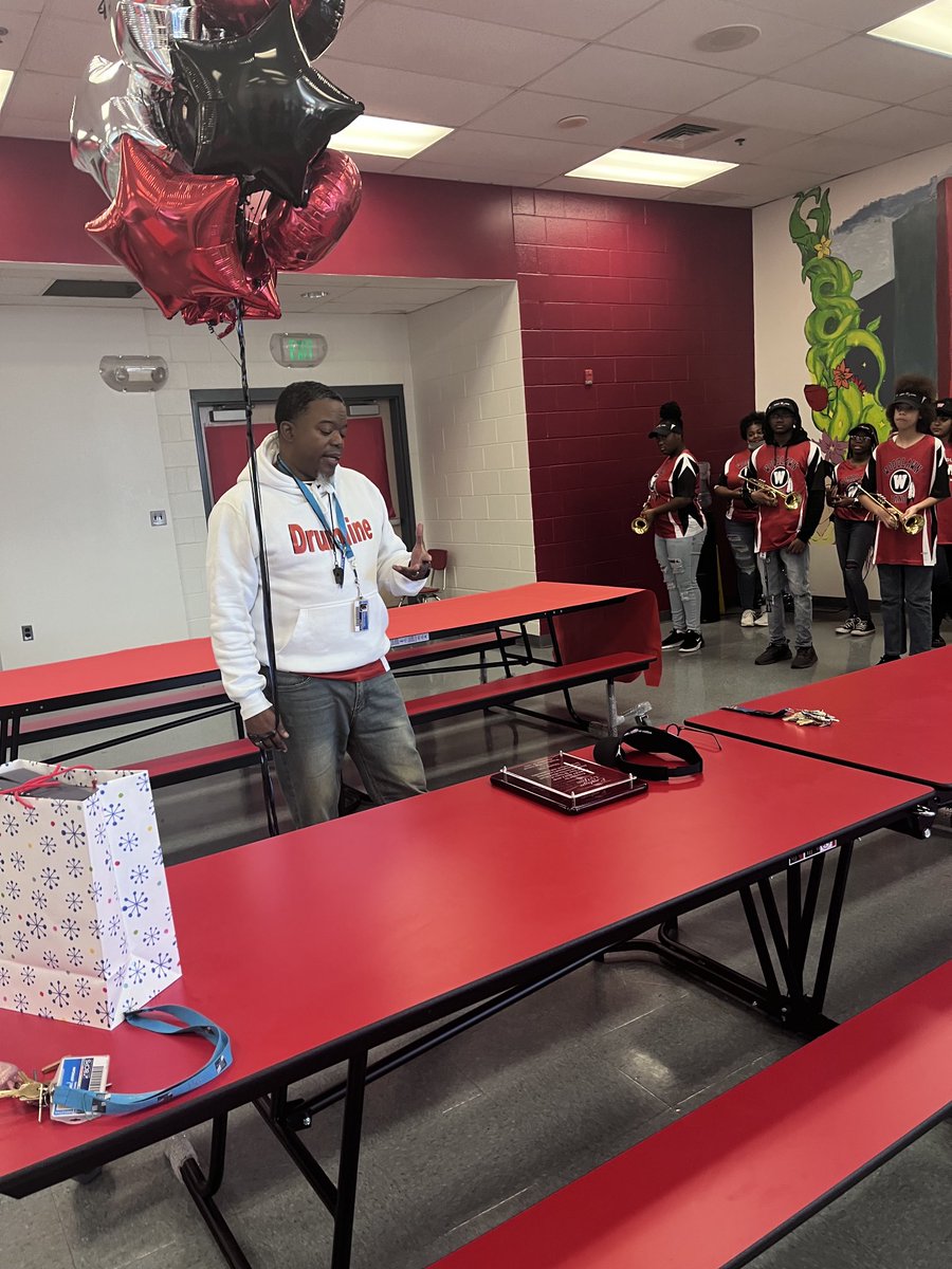 WoodlawnHS_BCPS's tweet photo. Today we had the pleasure of surprising our Teacher of the Year, Robert Holland, with the very well-deserved distinction.  ⁦@r_hollandjr⁩ is committed, impactful, and passionate about creating opportunities for not just our current students, but for our future warriors too! https://t.co/ptZJZEvKxe