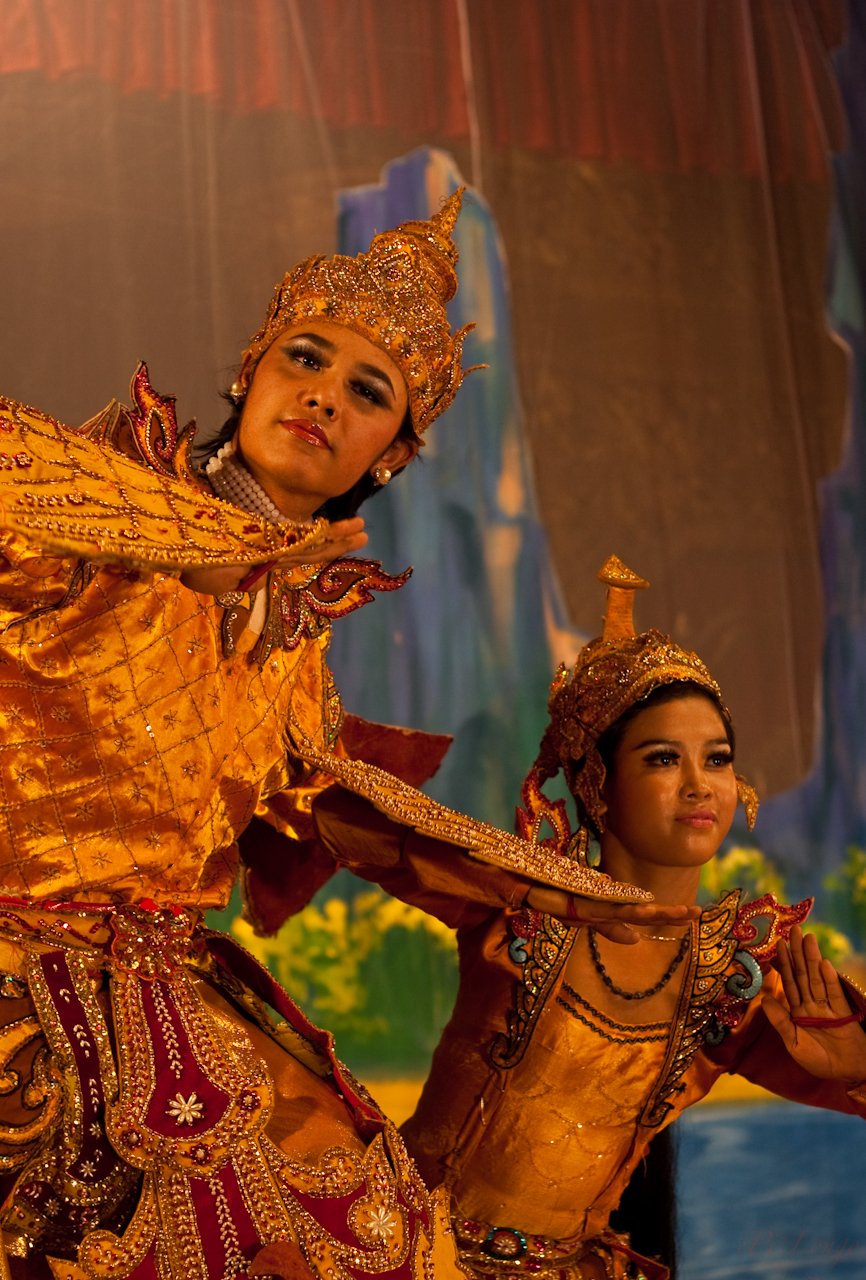 Image 10 Countries with their Devine of Ramayana across the Globe