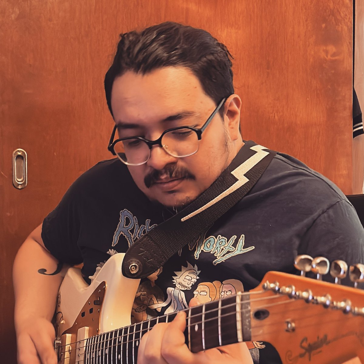 CapitanBetoMX's tweet photo. Ya vamos regresando a Twitch poco a poco! 

Hoy Zetasan juega pero ustedes ponen la música! Listos para la rockola? https://t.co/uHG5XNTDQe