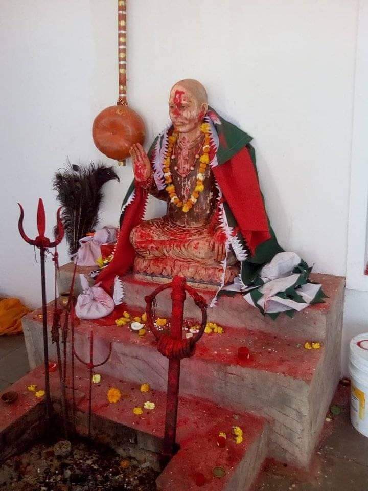 राजस्थान, गुजरात मध्यप्रदेश के आदिवासी समुदाय के प्ररेणा स्त्रोत रहें संत गोविन्द गुरु जिन्होंने समस्त आदिवासी समुदाय को नई दिशा दी उन गुरु की 164वी जयंती पर शत शत नमन जोहार 💐💐

#गोविन्दगुरु_जयंती_मानगढ़_धाम 
#आदिवासी #adivasibhil