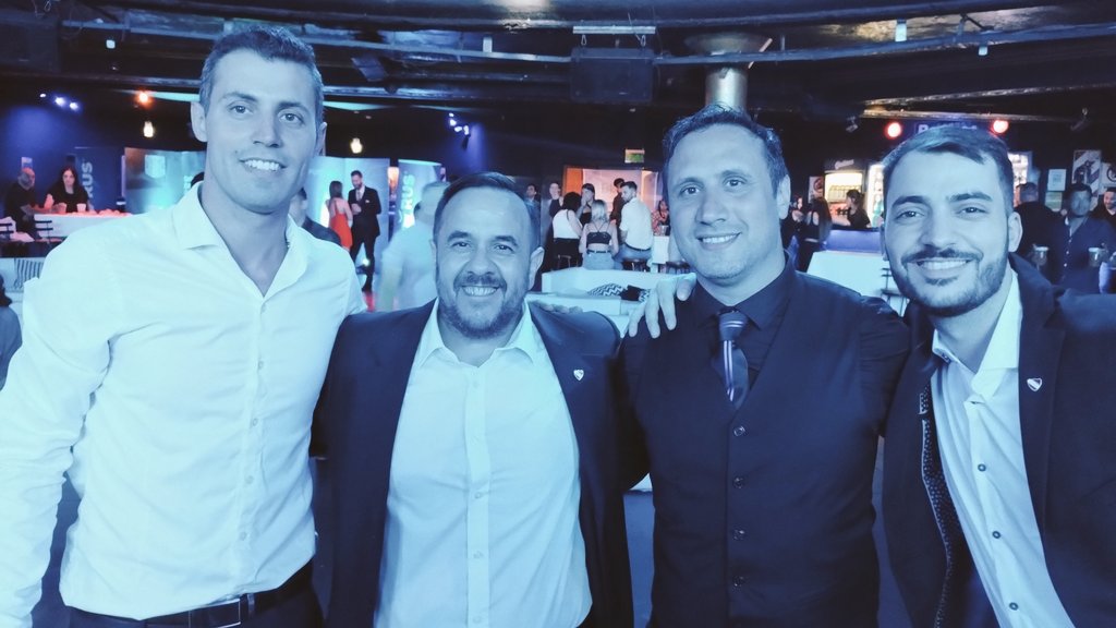 RGaleani's tweet photo. Gran gala de presentación de #Futsala, representando a @Independiente con los campeones del mundo, el Profesor @Diemorete y mucha gente querida.

Se viene un gran 2023.

#Futsal ⚽ https://t.co/GJnEFVzg49