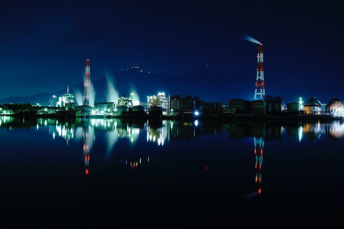Fomalhaut1's tweet photo. ＃北九州夜景フォトコン https://t.co/GB5AsLBtK7