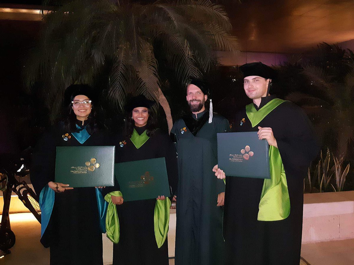 SzekelyGroup's tweet photo. Congrats to the MS graduates from our group: Claudia, Shaden and Aron!🎓#commencement #kaust 

@AMPM_KAUST 
@KAUST_PSE https://t.co/P42ccauJ3L