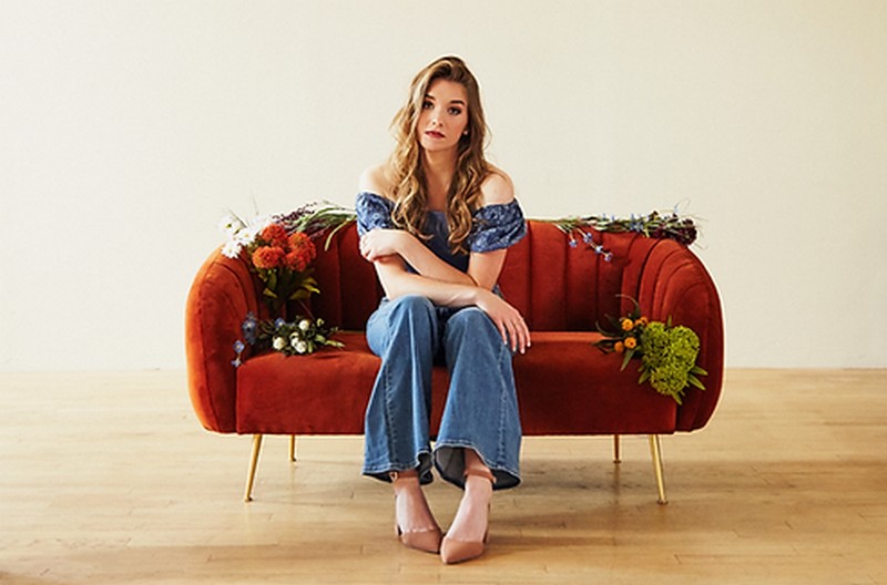 .<a href="/LaRochelleSteph/">Steph La Rochelle</a> fans snag some insight from the #singersongwriter and #countrymusic artist about latest EP #Wildflower reading reporter <a href="/red_arrow19/">Mia 🧸</a>'s exclusive interview at starrymag.com/steph-la-roche…! They also chat songwriting, dream collab, upcoming on-screen projects and more!