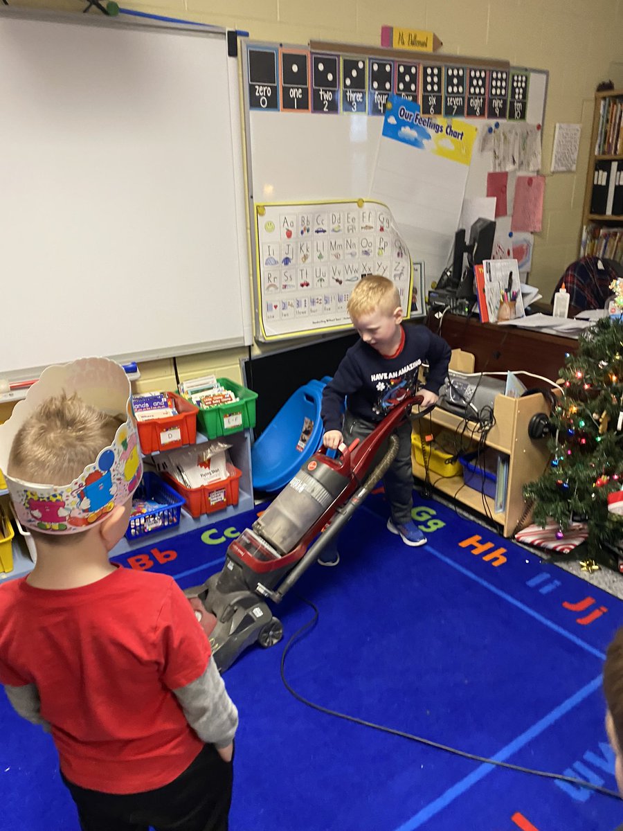 A few guys decided to help clean our carpet today. <a href="/KDollemont/">Krista Dollemont</a> <a href="/pasadenaelem/">Pasadena Elementary</a>