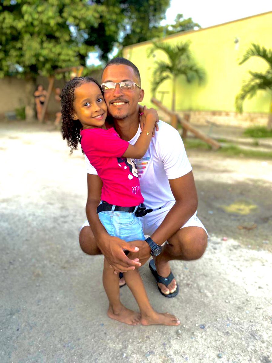 leoconca11's tweet photo. Sem vocês a vida é tão sem graça 🎶😍 https://t.co/XQlEB8sF6Y