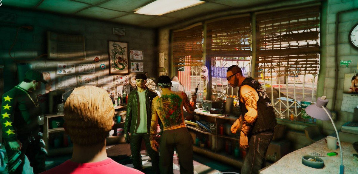 Ksethub's tweet photo. Frank and Angel verbally forcing people to get tattoos  🤣 #GTARP @OutrunRP https://t.co/aQlgcv1TkN