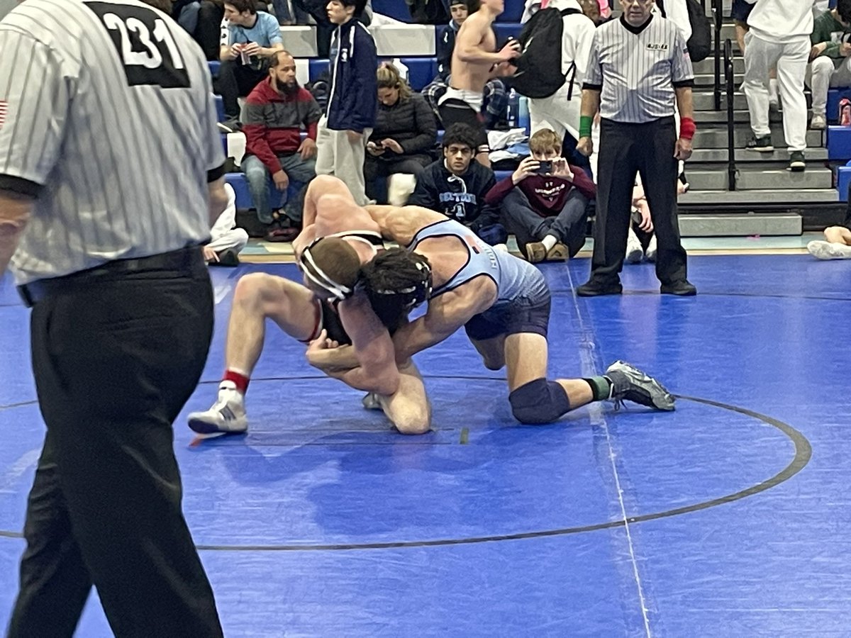 GlenRockMSHS's tweet image. The Glen Rock High School Wrestling team opened their season this weekend at a tournament in Mahwah. Big wins for GR! #rockgrnj @grpssupt