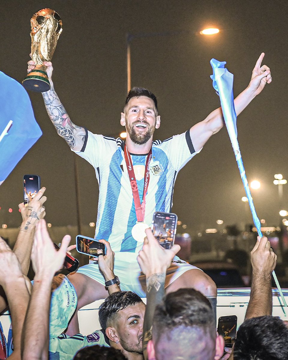 Argentina have declared tomorrow a national holiday to celebrate their World Cup triumph in Buenos Aires 🏆🎉
