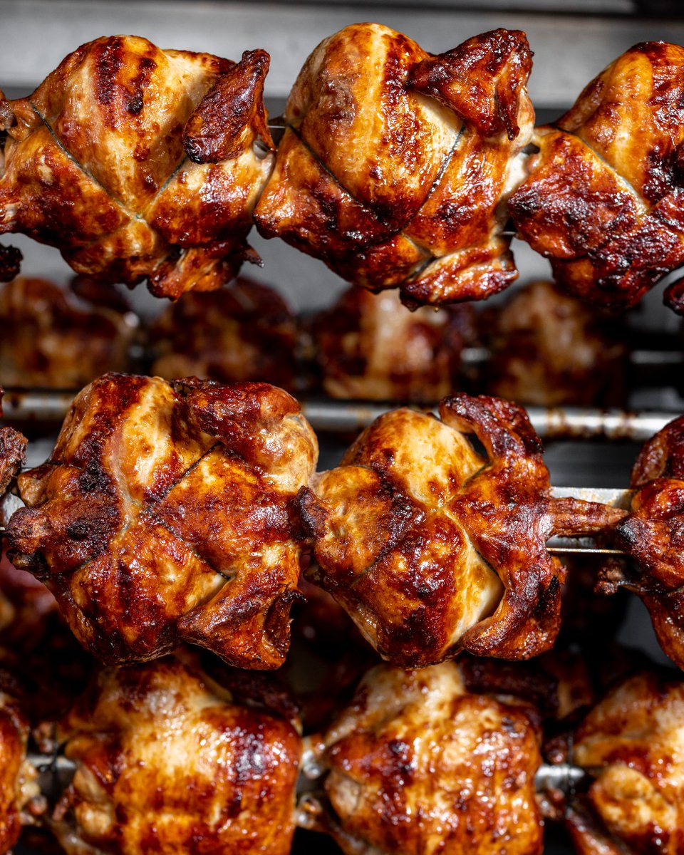 Sleigh this Christmas with Boston Market! 🎅