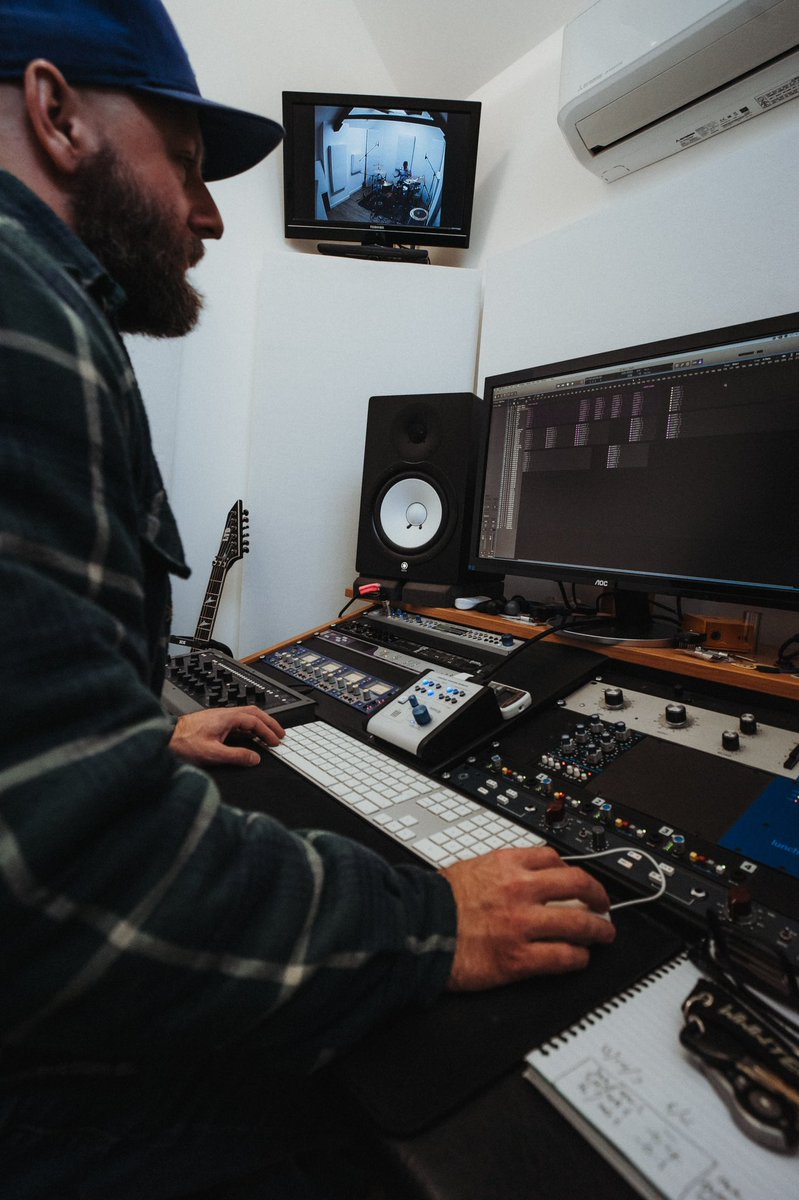 WØLDS 
Recording Session One

<a href="/BanditStudios/">Bandit Studios</a> - Tetbury, UK.