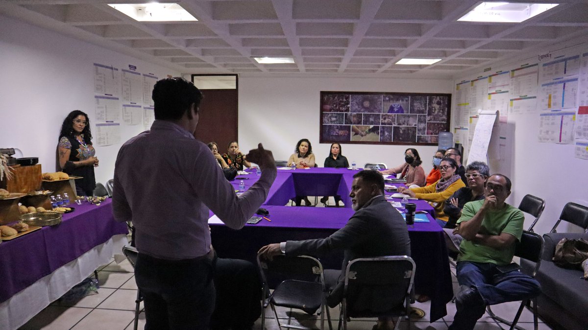 IMMORELOS's tweet photo. Asociaciones civiles implementadoras de las metas del #FOBAM2022, presentaron al Comité de Vigilancia los resultados de las acciones impulsadas en los territorios de la entidad. (1/2) https://t.co/apPWu3Ikka