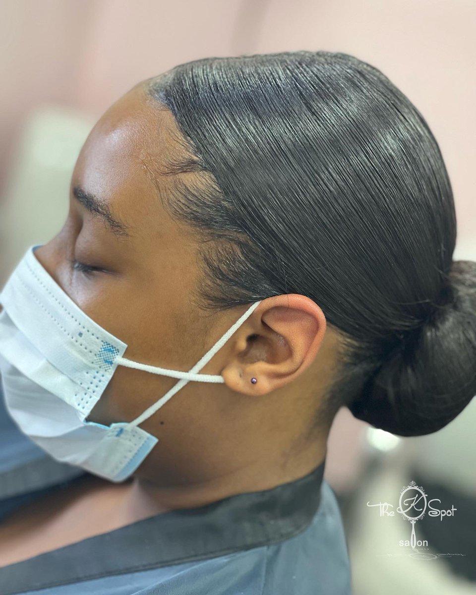 TheKSpot_'s tweet photo. Beautiful Ballet Bun 🩰 ✨
Book your appointment today! 
#Thekspot 🌸

#hairstylist #hairgoals #haircare #hairstyleoftheday #hairstyleideas #baltimorehairstylist #instahairstyles #balletbun #balletbuns #voiceofhair https://t.co/3CBYJ6COaM