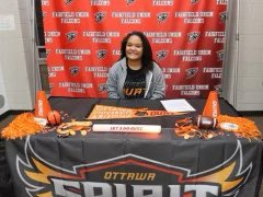 AthleticsFuhs's tweet photo. Congratulations to Andreya Williams for signing to continue cheerleading at Ottawa University! #FalconPride https://t.co/HZHrA0Q5Ku