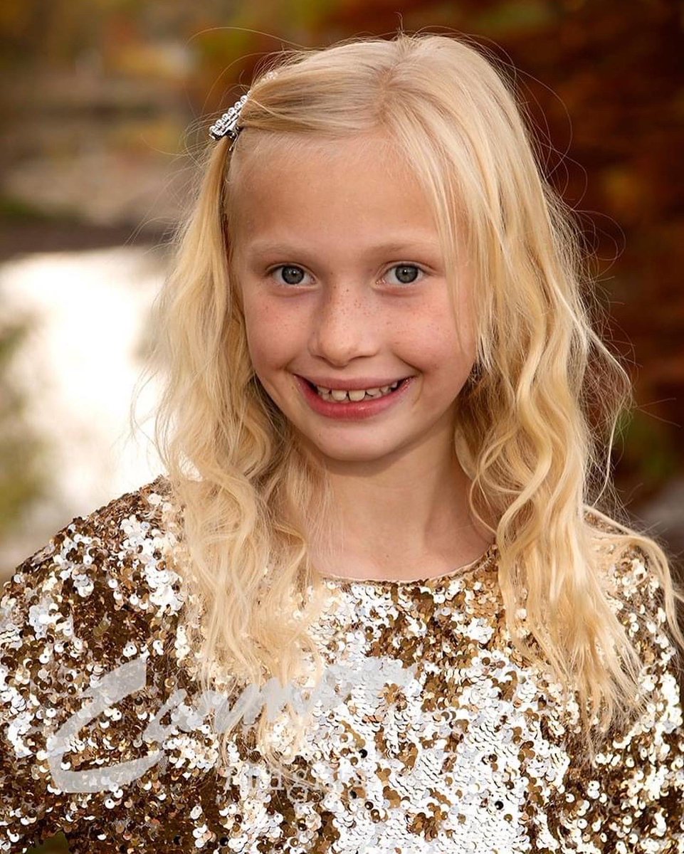 CarmonImaging's tweet photo. Chloe
.
.
.
#children #childrensphotographer #childrensphotography #fall #fallphotos #fallphotography #fallsessions #location #locationphotography #locationphotographer #nikon #kyphotographer #carmonimaging #ilovemyjob https://t.co/WpKmRuePlA