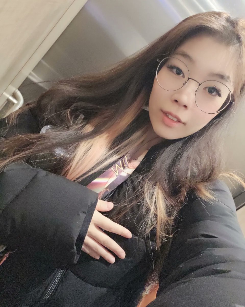 rosie🎀💗 tweet media