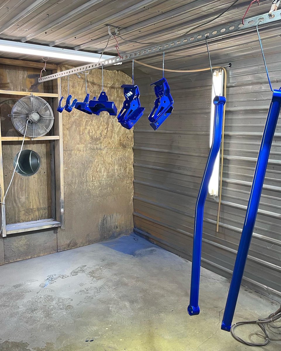 DiyDiesel's tweet photo. Tonight on the YouTube Channel we talk about the process of powder coating the Illusion Blueberry from Prismatic Powders on my Kryptoniteproducts Traction Bars with Cfab llc! 
They turned out great!!! #powdercoating #diesel #diy #youtube https://t.co/Rw7FdKgU8G