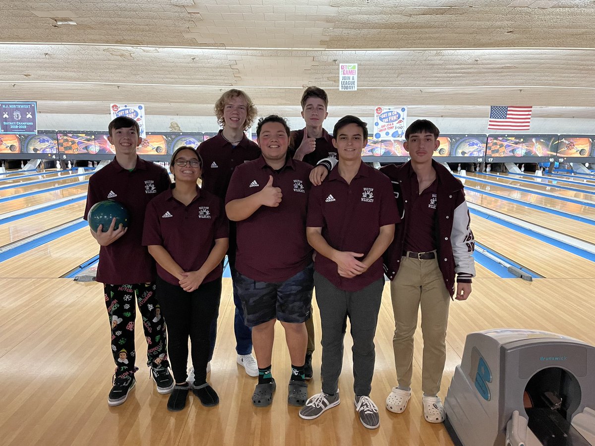 Congrats to the Becton Varsity and JV teams for their wins against Rutherford today! We had amazing scores from the entire team, especially Alex Pilovsky with a 220 and 202 as well as Brian Battistus with a 221 and 219. #BectonsBest #Bowling