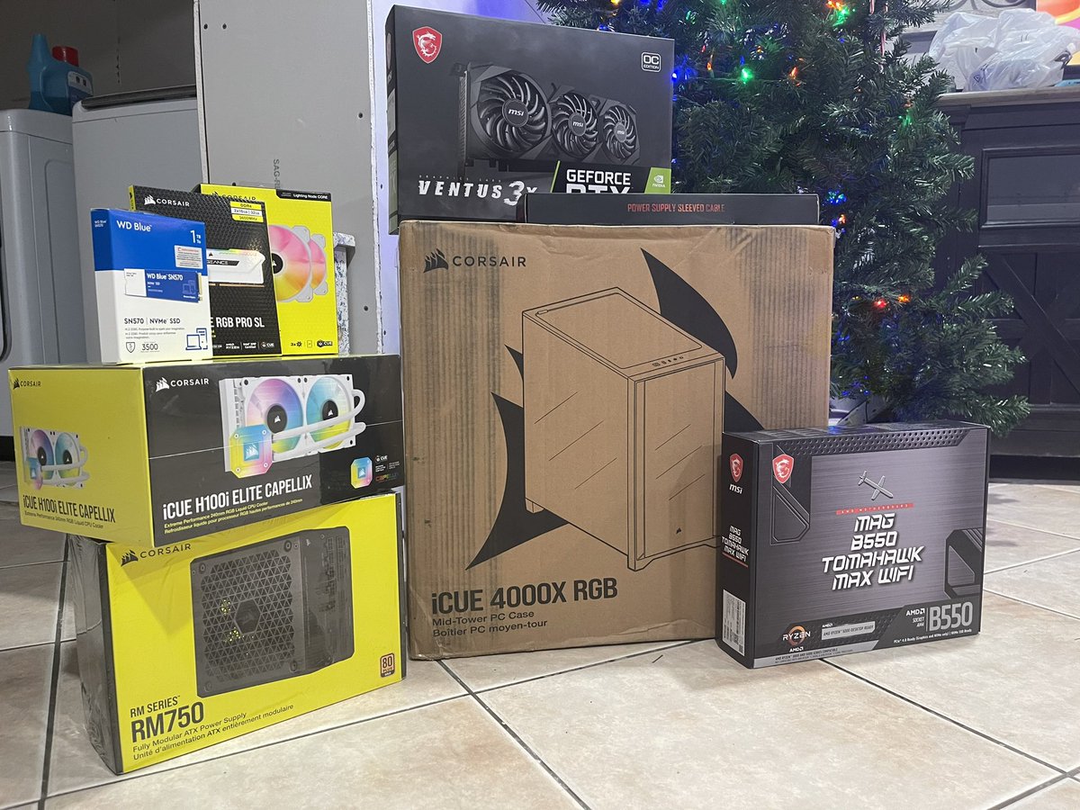 BusheKristiana's tweet photo. TIME TO START BUILDING MY PC 😍😍😍😍 https://t.co/29mskMSwvn