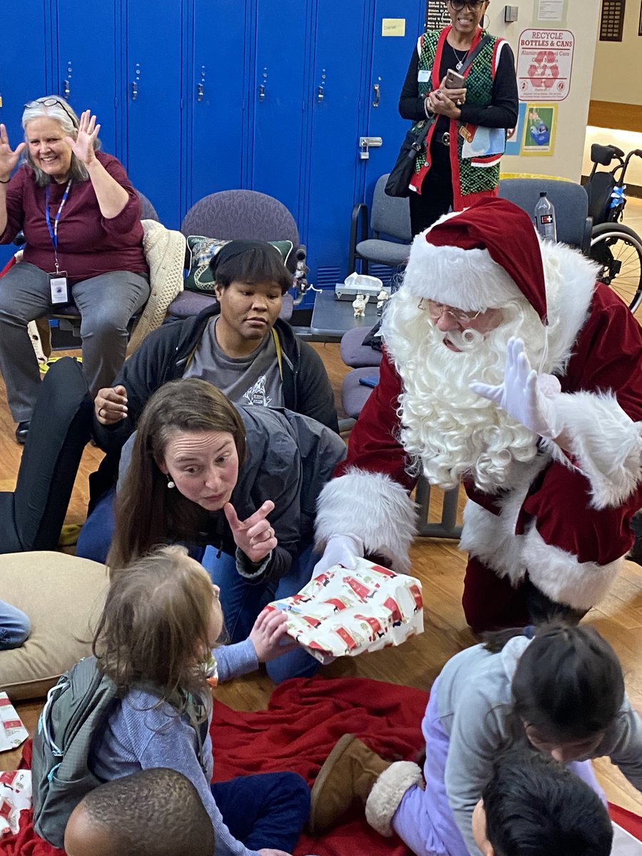 KatzenbachNJSD's tweet photo. Thank you to @HLAAEssexCounty and @HireTotal for providing such a special morning for our students.π€π
#katzenbachschool #ASL #christmas #signingsanta #bilingual @NewJerseyDOE https://t.co/DzRPIsw00A