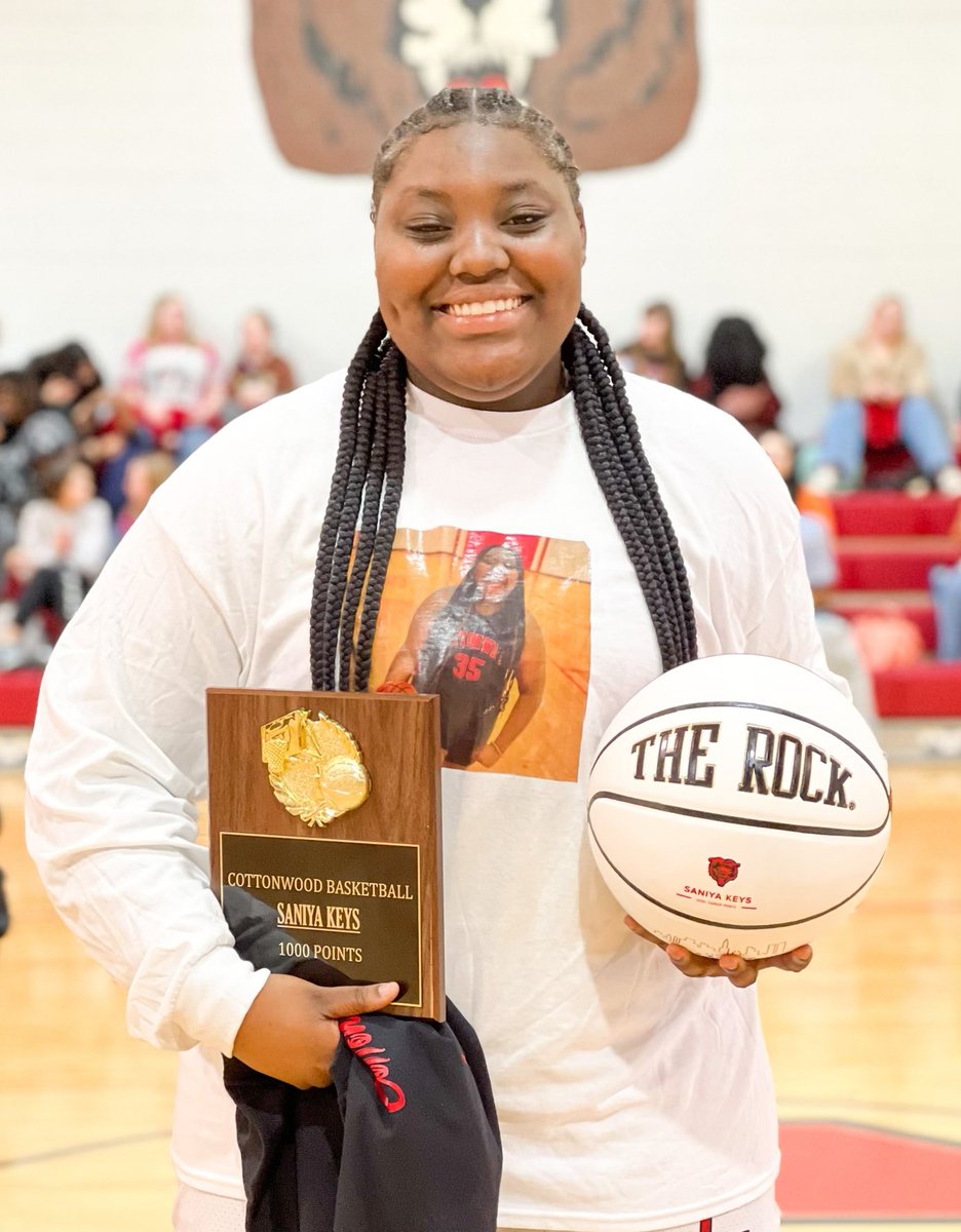 keys_saniya's tweet photo. 1,000 point club⚒️💪🏾 https://t.co/h2YoPxFx1c