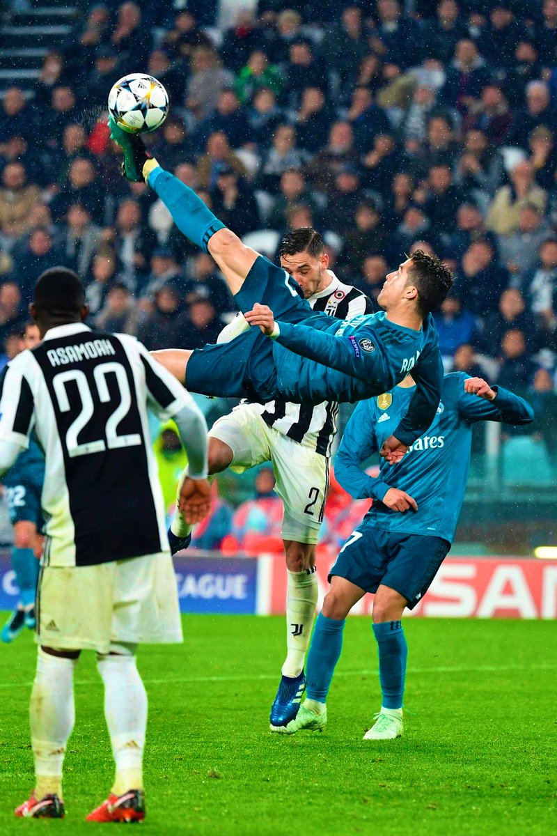 SnD_19's tweet photo. @werevertumorro El de los cuatro máximos momentos y el más longevo @Cristiano
1) El Batipibe campeón de Premier y Champions
2) El de la liga de los records con el Real Madrid
3) El tricampeon de Champions y máximo goleador tres años consecutivos
4) Euro 2016 y Nation's L. 2019 con su selección. https://t.co/TOJeLsAfMe