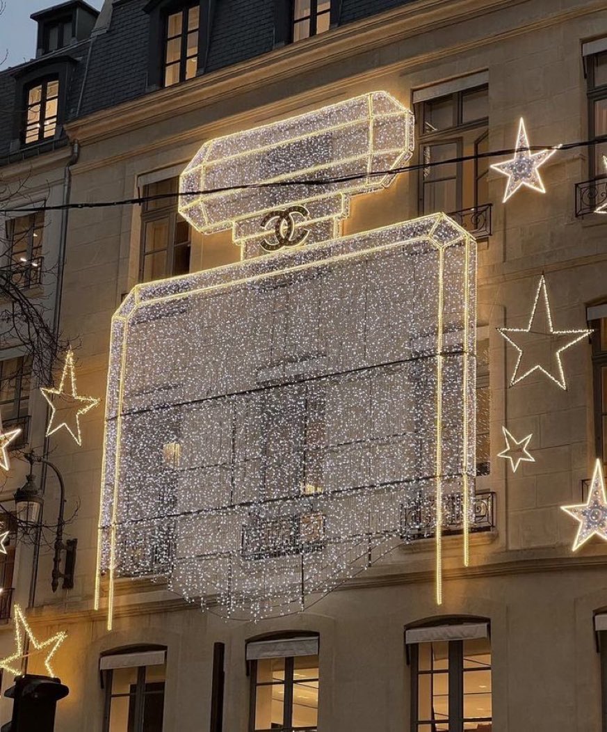 chanel store front in paris