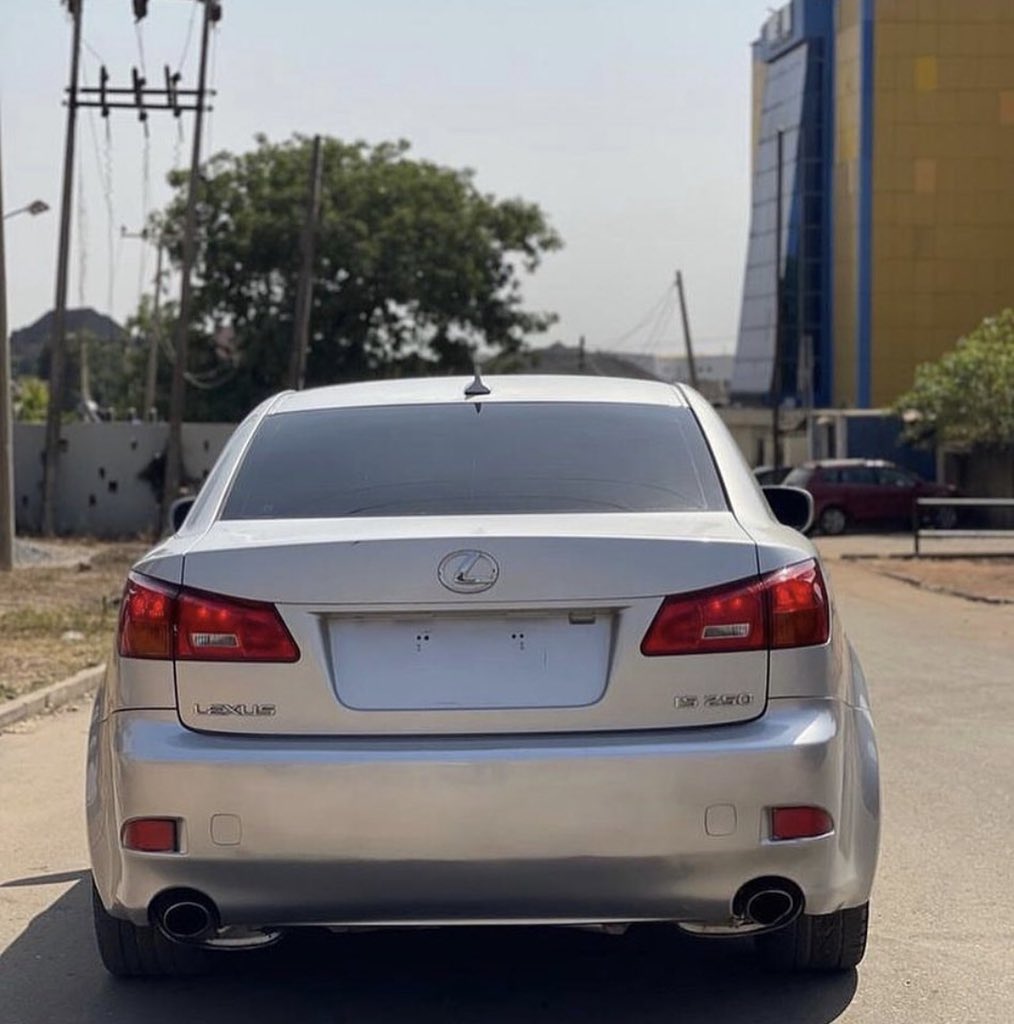 Automall_ng's tweet photo. Extremely clean Lexus IS250 2007 model
Original duty
Price:4m
Location: Abuja
#femi #zina #fedility #sourthenkaduna
@Capt_Aliyu @zabeenarh @Kha_dee_ja_tou @aisha_yaGuda @hamza_bin_musa @Arewa_Business_ @__yellows @Waspapping_ @zabeenarh https://t.co/puBW0FVwDy