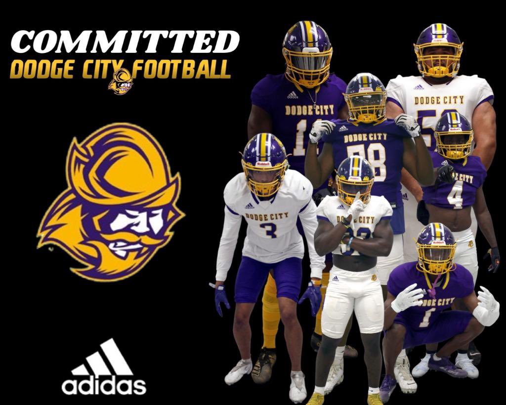 ToryGethers_'s tweet photo. #AGTG Happy to say I’ve found a place i can call home.. 100% Committed🌴🖤 @GibsonAnathan @DennieMcDaniel @coachterrykarg @SHSKnightsFB @just_OL_coach @CoachKatzmark https://t.co/Z3C3qBFudS