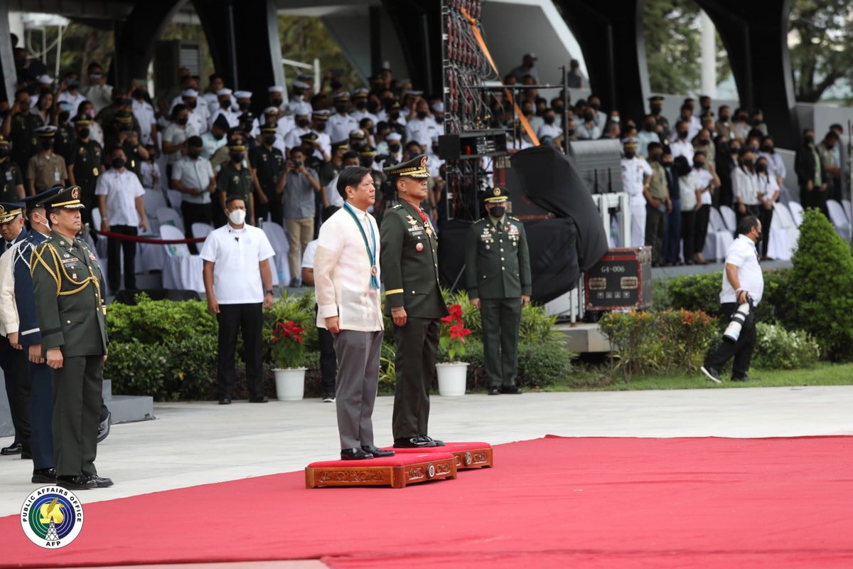 TeamAFP's tweet photo. The AFP led by the Chief of Staff LtGen Bartolome Vicente O Bacarro rendered full military honors to President Ferdinand R. Marcos Jr. upon his arrival at the Lapu-Lapu Grandstand in Camp Aguinaldo for the 87th AFP anniversary rites on December 19.
#AFPyoucanTRUST
#AFPat87 https://t.co/6YRpW30DNw