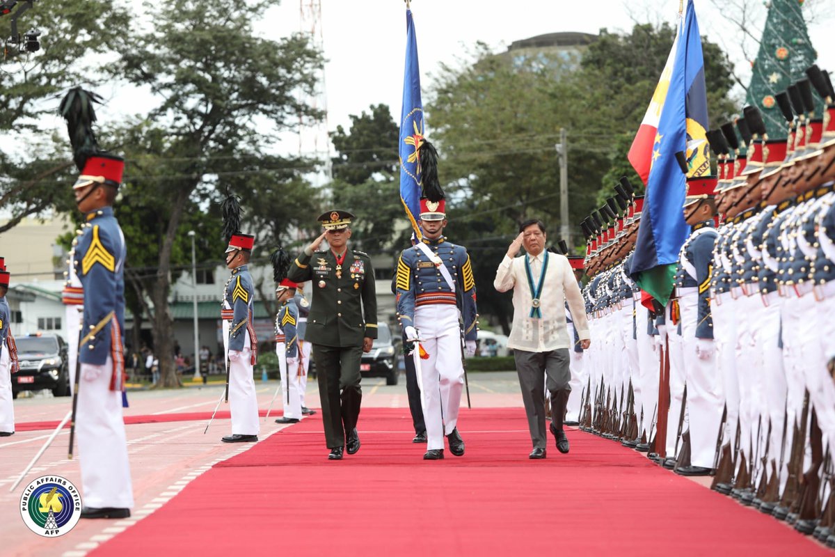 TeamAFP's tweet photo. The AFP led by the Chief of Staff LtGen Bartolome Vicente O Bacarro rendered full military honors to President Ferdinand R. Marcos Jr. upon his arrival at the Lapu-Lapu Grandstand in Camp Aguinaldo for the 87th AFP anniversary rites on December 19.
#AFPyoucanTRUST
#AFPat87 https://t.co/6YRpW30DNw