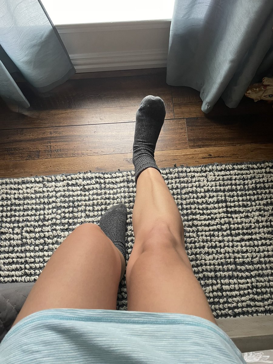 FootFoodie2's tweet photo. Stretch it out. 
OF: https://t.co/Vo8xcTTJXq @Feetfinder #feet #feetpicsforsales #FeetPictures #feetselling #feetfetiche #Foot #FootRub #footfetish #footjob https://t.co/UuhBoXq9Vy